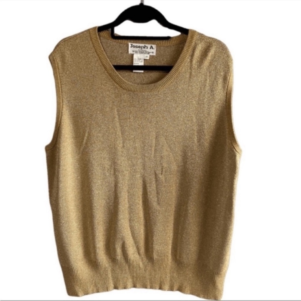 Saks Joseph A yellow gold ribbed sleveless vest top. Size 2X